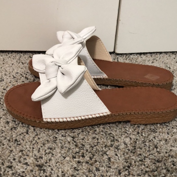 Cute green bow slides 9 slide sandals new - Picture 3 of 11